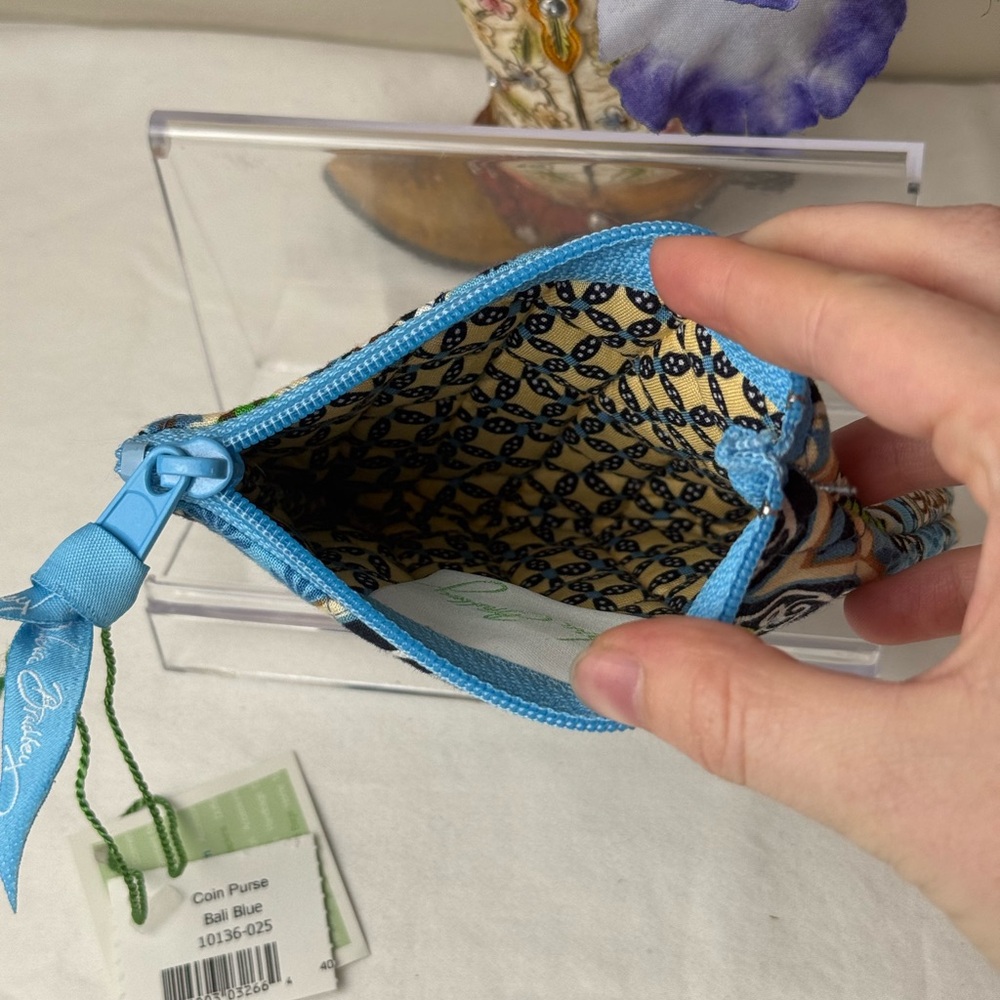 NWT Vera Bradley Bali Blue Coin Purse Retired Pattern - Picture 5 of 5